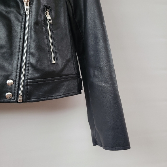 BlankNYC Black Moto Jacket Size XS Faux Leather Minimalist Chic Silver Zippers - Picture 7 of 16